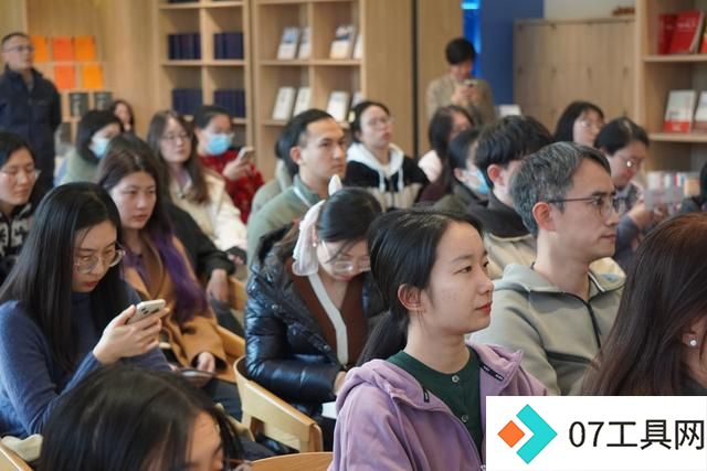人工智能时代,编辑这一传统职业面临怎样的“变”与“不变” 人工智能时代,编辑这一传统职业面临怎样的“变”与“不变”