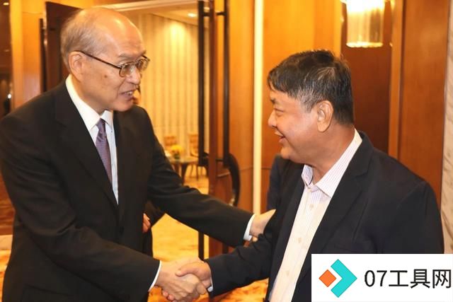 张军出席第19届亚太首席**官会议并作专题发言表示 深化人工智能领域的司法交流合作 努力为人类司法文明进步作出新贡献 张军出席第19届亚太首席**官会议并作专题发言表示 深化人工智能领域的司法交流合作 努力为人类司法文明进步作出新贡献