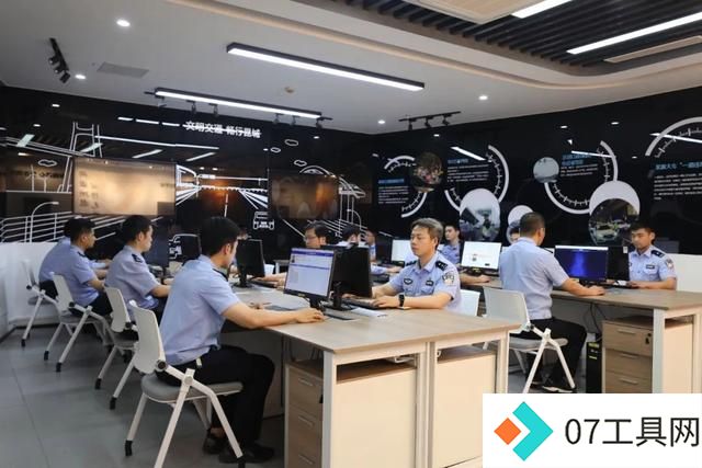 “AI**”上岗,算力引爆战力 “AI**”上岗,算力引爆战力
