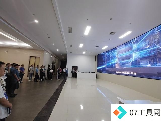 抢抓“人工智能+”风口,这场企业院校行活动搭建协同创新桥梁 抢抓“人工智能+”风口,这场企业院校行活动搭建协同创新桥梁
