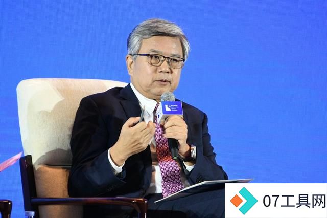 人工智能与科技伦理:如何平衡技术发展与监管挑战? 人工智能与科技伦理:如何平衡技术发展与监管挑战?
