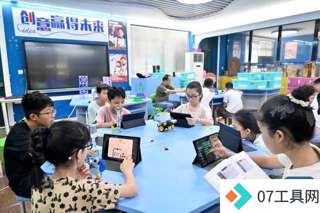 人工智能教育在校园的应用:培养未来科技人才 人工智能教育在校园的应用:培养未来科技人才
