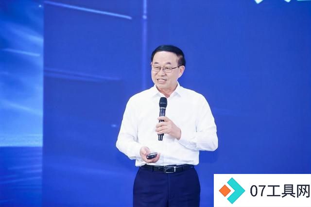 人工智能加速新质生产力发展:H•I³ AI探索峰会推动科技创新与产业转型 人工智能加速新质生产力发展:H•I³ AI探索峰会推动科技创新与产业转型