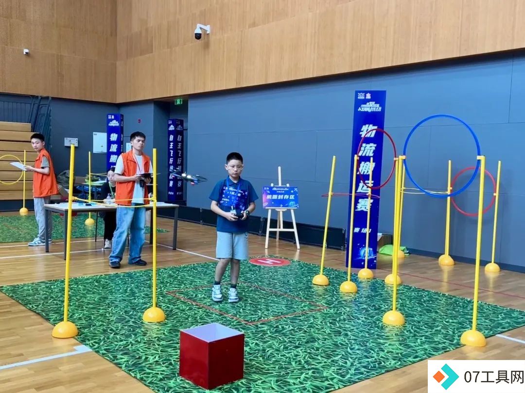 上海青少年人工智能创新大赛首场决赛盛大开赛 上海青少年人工智能创新大赛首场决赛盛大开赛