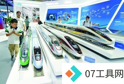人工智能海外推广聚焦 北京科博会千余项创新成果亮相 人工智能海外推广聚焦 北京科博会千余项创新成果亮相