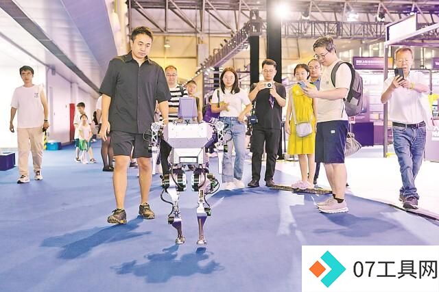 AI技术全面开花,智能体成热门词汇 AI技术全面开花,智能体成热门词汇