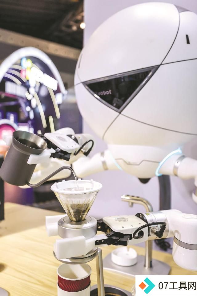 世界人工智能大会|“AI+”点石成金,为未来注入新活力 世界人工智能大会|“AI+”点石成金,为未来注入新活力