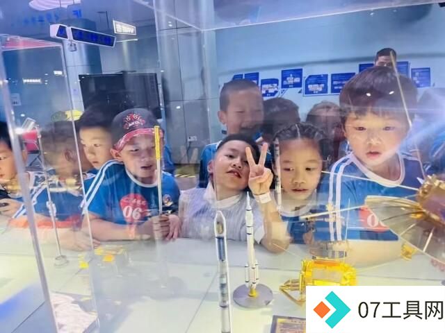 先行先试,构建人工智能教育新生态 先行先试,构建人工智能教育新生态