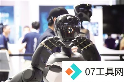 大模型推动人形机器人进化，2024世界机器人大会全景回顾