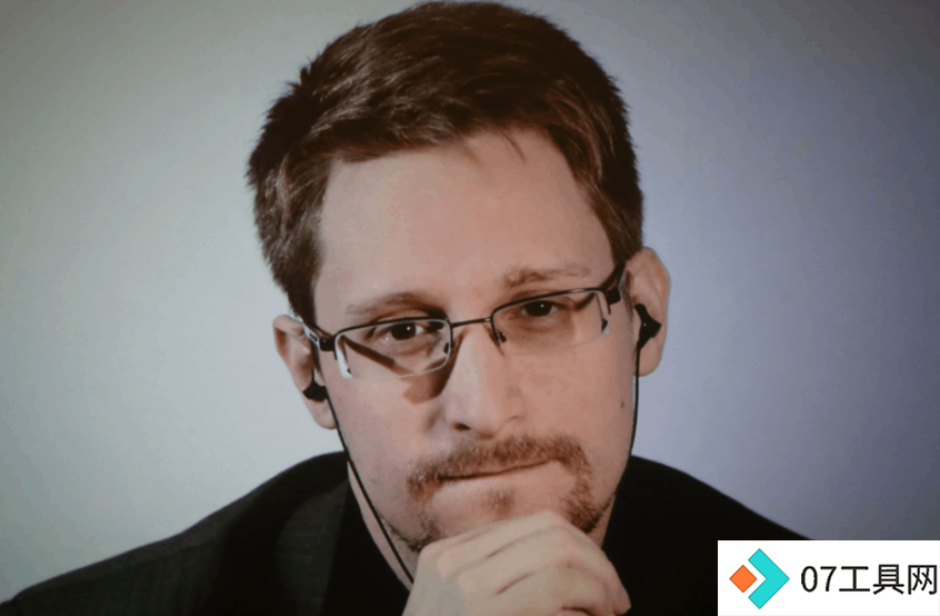 斯诺登警告：OpenAI及ChatGPT产品不可信任